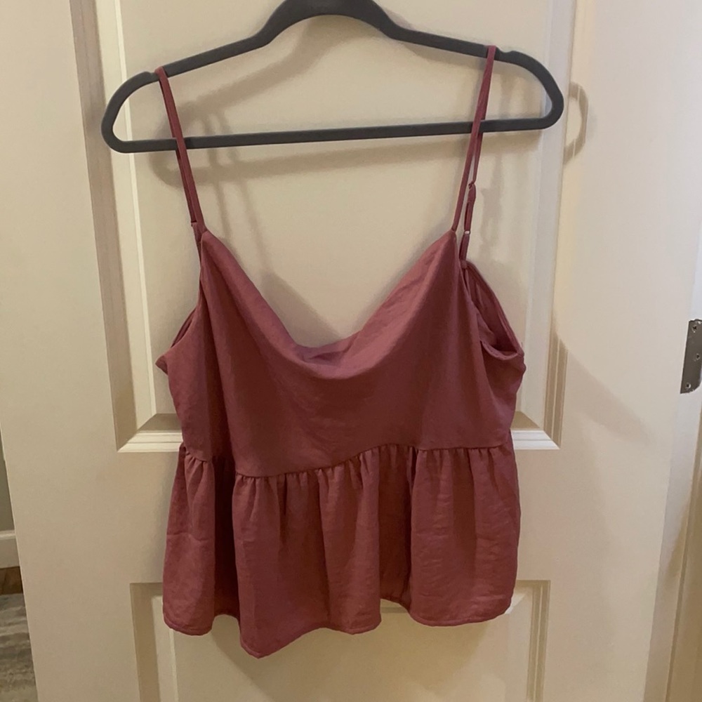 Pink flowy tank top